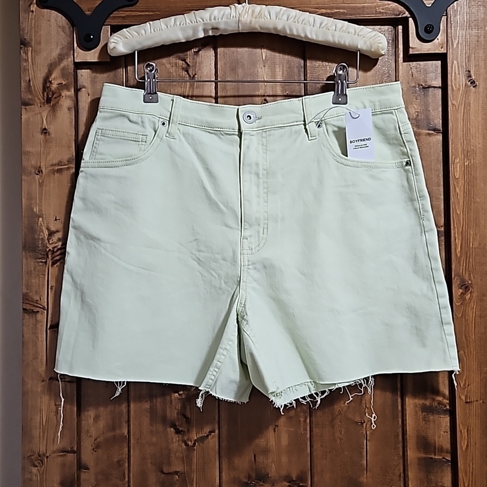 Ardene Pastel Green Cotton 4.5" Cut off Boyfriend Denim Shorts Size 13
